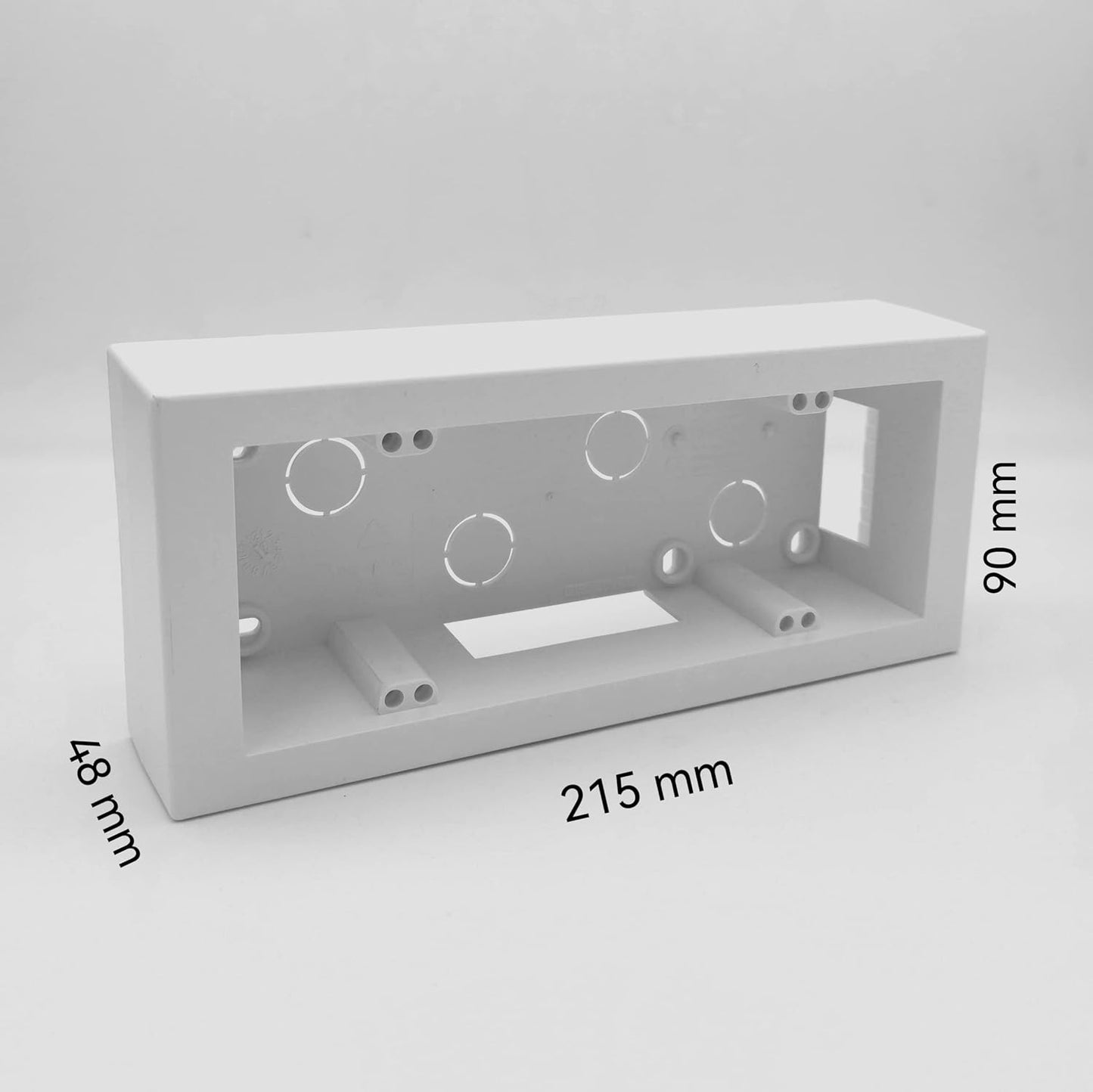 Cassetta Universale di Fissaggio a Parete/Plafone in PVC Rigido – IP40 – Bianco RAL9010 – 1 Pezzo